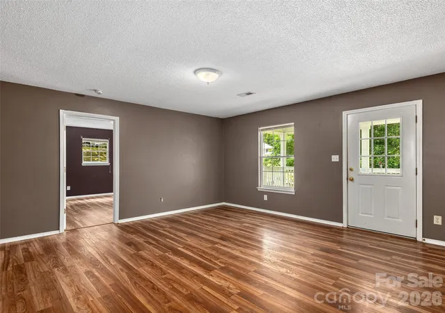 Photo 3 of Single family home for sale at 321 Virginia Ave, Asheville, NC 28806 | MLS# 4405233 | Listing updated on 2026-09-04