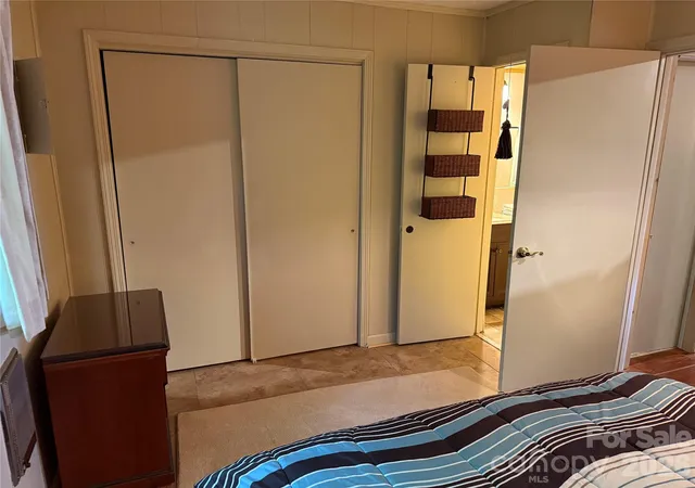 2nd image of 145 Hawks Nest Ln, Highlands, NC 28741