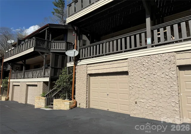Photo 5 of Condo for sale at 145 Hawks Nest Ln #B/3, Highlands, NC 28741 | MLS# 4405263 | Listing updated on 2026-07-18