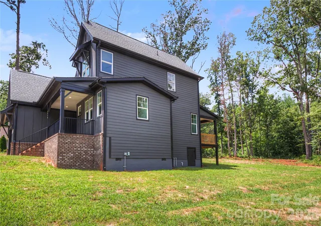 Photo 3 of Single family home for sale at 3159 Timber Run Ln, Maiden, NC 28650 | MLS# 4405270 | Listing updated on 2026-09-24