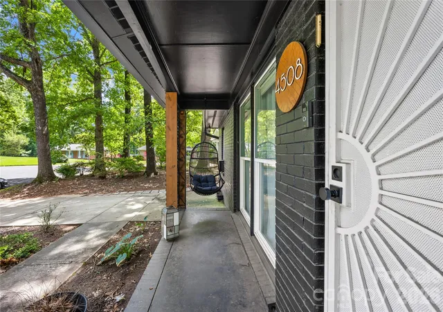 5th image of 4508 Ivanhoe Pl, Charlotte, NC 28205 | MLS# 4405275