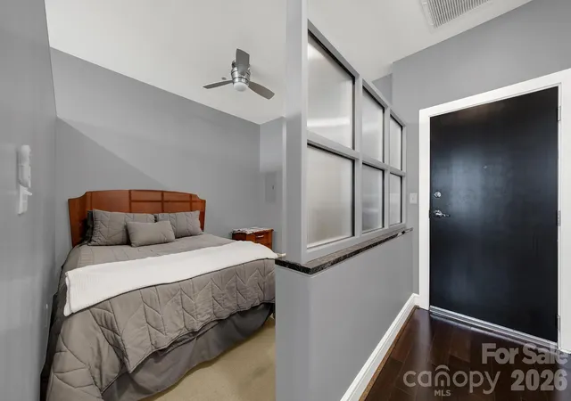 Photo 3 of Condo for sale at 333 W Trade St #2701, Charlotte, NC 28202 | MLS# 4405279 | Listing updated on 2026-09-24