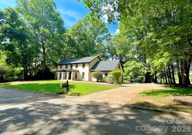 Photo 1 of Single family home for sale at 304 Travis Ln, Salisbury, NC 28146 | MLS# 4405285 | Listing updated on 2026-10-01