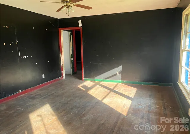 Photo 4 of Sale Pending at 123 Dalehurst Dr, Forest City, NC 28043 | MLS# 4405312 | Listing updated on 2026-09-24