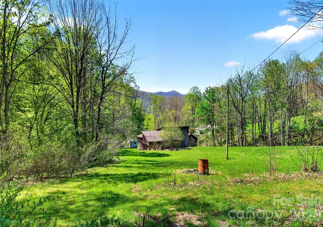 Photo 1 of House for sale at 488 Cad Campbell Rd, Bakersville, NC 28705 | MLS# 4405321 | Listing updated on 2026-08-21
