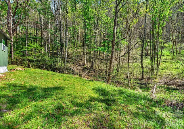 Photo 4 of House for sale at 488 Cad Campbell Rd, Bakersville, NC 28705 | MLS# 4405321 | Listing updated on 2026-08-21