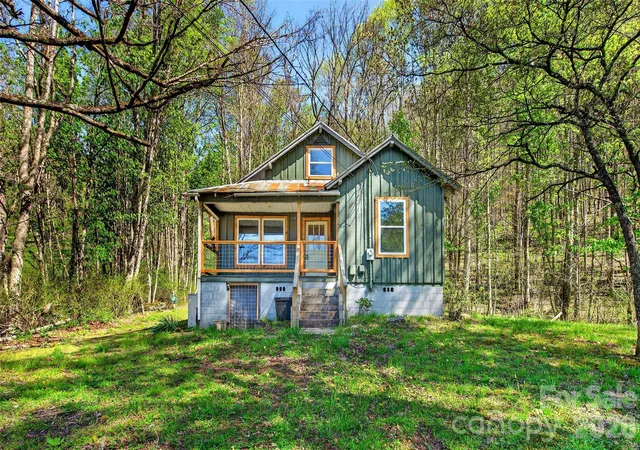 Photo 5 of House for sale at 488 Cad Campbell Rd, Bakersville, NC 28705 | MLS# 4405321 | Listing updated on 2026-08-21