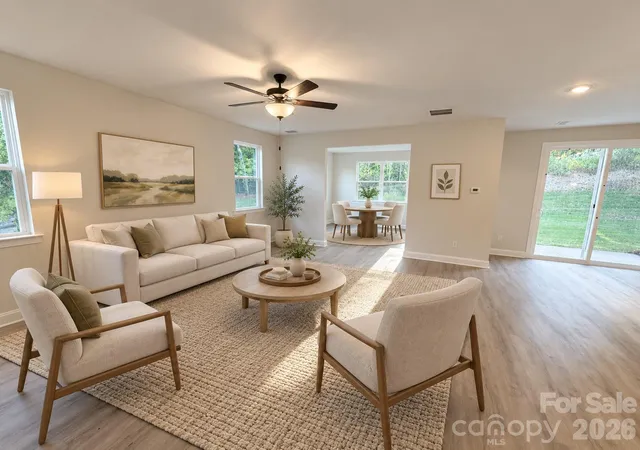 Photo 2 of Single family home for sale at 548 Carolyn Ln, Charlotte, NC 28213 | MLS# 4405325 | Listing updated on 2026-10-01