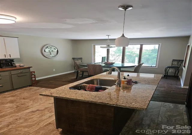 4th image of 216 Brentwood Cir, Newton, NC 28658 | MLS# 4405340