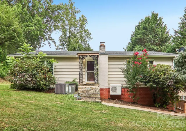 2nd image of 131 & 135 Boyd Ave, Waynesville, NC 28786 | MLS# 4405344