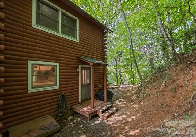 Photo 26 of Townhouse for sale at 30 Katydid Ln, Maggie Valley, NC 28751 | MLS# 4405345 | Listing updated on 2026-09-03