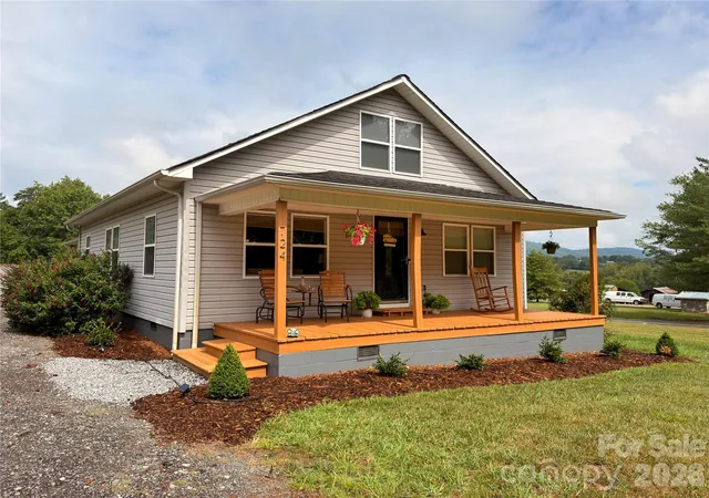 Photo 1 of Sale Pending at 724 Johnson Farm Rd, Hiddenite, NC 28636 | MLS# 4405354 | Listing updated on 2026-09-03