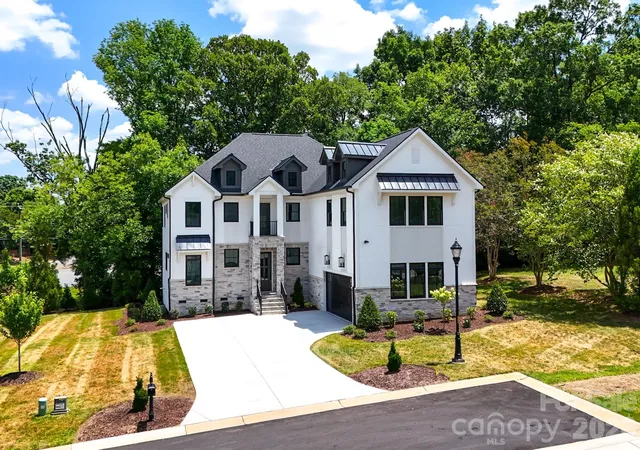 Photo 1 of Single family home for sale at 9420 Greyson Ridge Dr, Charlotte, NC 28277 | MLS# 4405364 | Listing updated on 2026-09-06