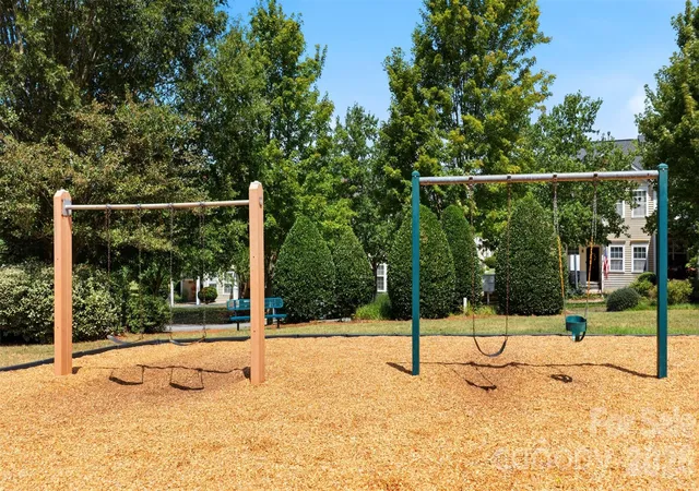 32nd image of 17754 Caldwell Track Dr, Cornelius, NC 28031 | MLS# 4405379