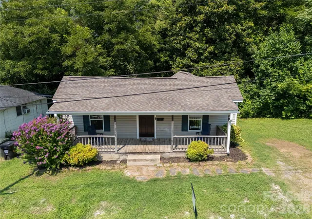 Photo 1 of Single family home for sale at 44 Fenix Dr Sw, Concord, NC 28025 | MLS# 4405389 | Listing updated on 2026-07-19