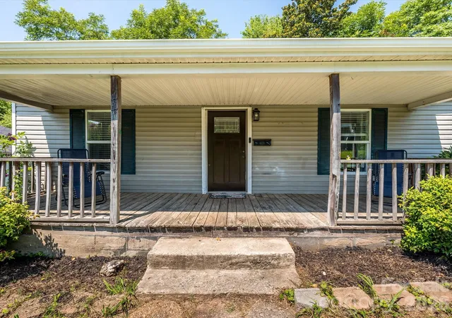 Photo 3 of Single family home for sale at 44 Fenix Dr Sw, Concord, NC 28025 | MLS# 4405389 | Listing updated on 2026-07-19
