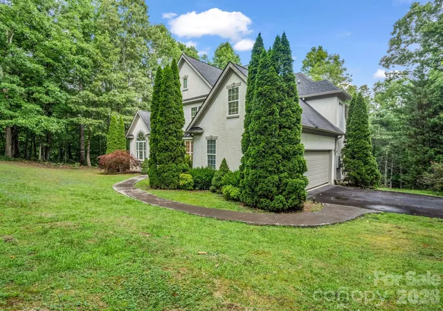 Photo 3 of Single family home for sale at 45 Brown Bear Ridge Trl, Zirconia, NC 28790 | MLS# 4405403 | Listing updated on 2026-09-21