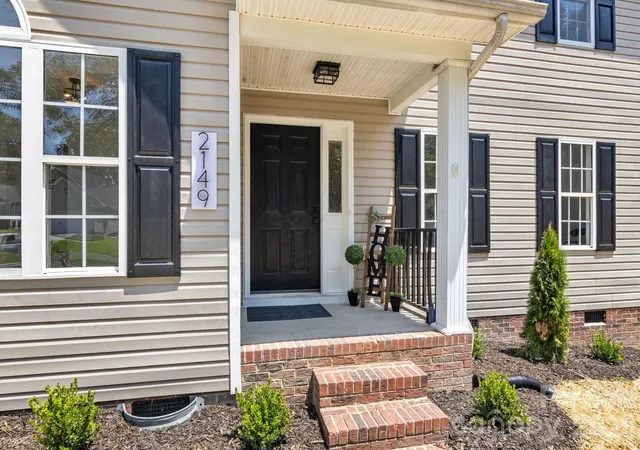 3rd image of 2149 Charles Towne Ct, Kannapolis, NC 28083 | MLS# 4405408
