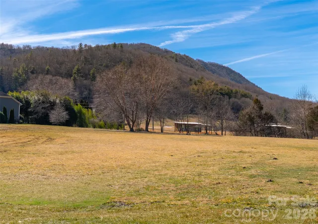 2nd image of 00 Saddle Clb Ln, Hendersonville, NC 28739 | MLS# 4405418