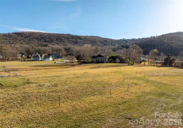 4th image of 00 Saddle Clb Ln, Hendersonville, NC 28739 | MLS# 4405418