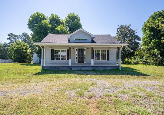 3rd image of 1719 Lafayette St S, Shelby, NC 28152 | MLS# 4405436