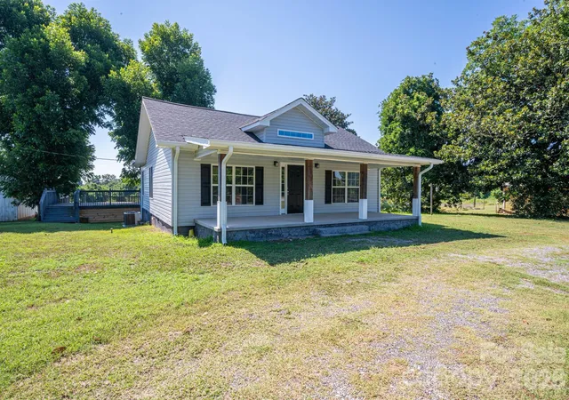 4th image of 1719 Lafayette St S, Shelby, NC 28152 | MLS# 4405436