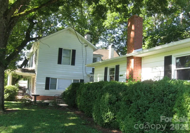 4th image of 3850 Hartland Rd, Lenoir, NC 28645 | MLS# 4405459
