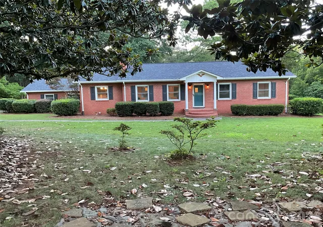 Photo 1 of Sale Pending at 136 Gum Branch Rd, Charlotte, NC 28214 | MLS# 4405461 | Listing updated on 2026-09-12
