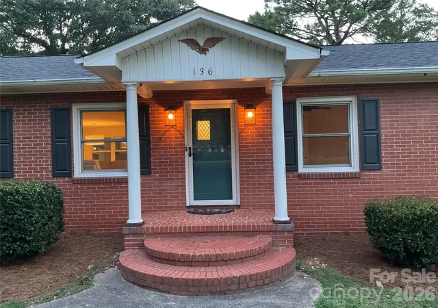 Photo 2 of Sale Pending at 136 Gum Branch Rd, Charlotte, NC 28214 | MLS# 4405461 | Listing updated on 2026-09-12