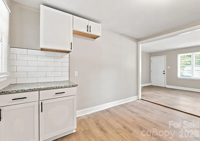 Photo 4 of Single family home for sale at 3708 Carlyle Dr, Charlotte, NC 28208 | MLS# 4405465 | Listing updated on 2026-08-28