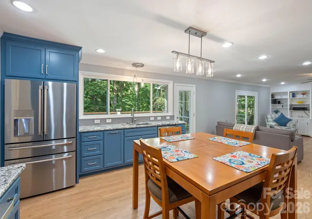Photo 3 of Single family home for sale at 200 35th Avenue NW, Hickory, NC 28601 | MLS# 4405471 | Listing updated on 2026-08-21