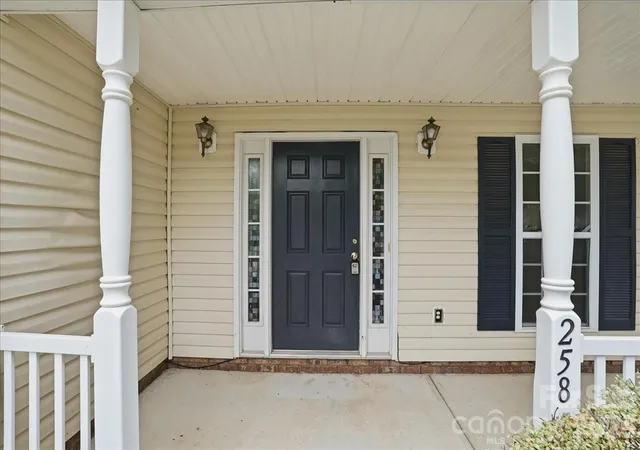 Photo 3 of Sale Pending at 258 Royalton Rd, Mooresville, NC 28115 | MLS# 4405484 | Listing updated on 2026-09-05