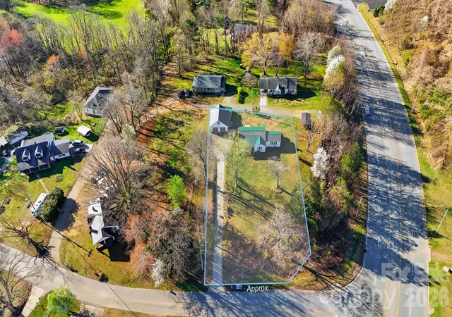 3rd image of 1406 Walt Arney Rd Sw, Lenoir, NC 28645 | MLS# 4405497