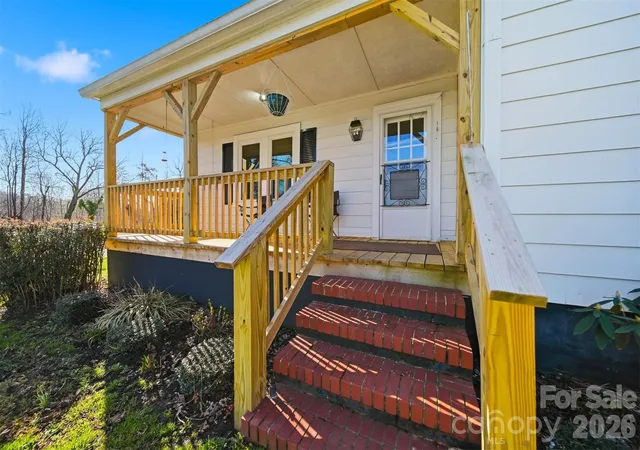 4th image of 1406 Walt Arney Rd Sw, Lenoir, NC 28645 | MLS# 4405497