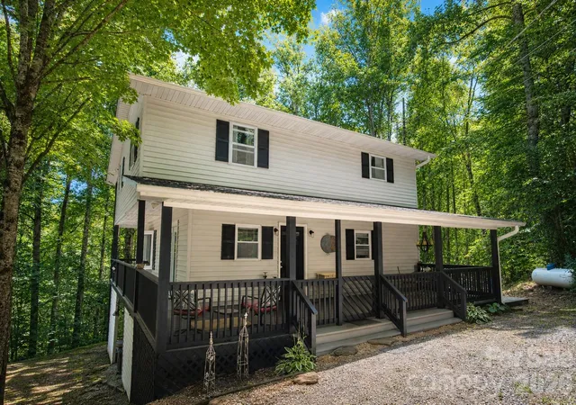1st image of 47 Caribou Ln, Burnsville, NC 28714 | MLS# 4405502