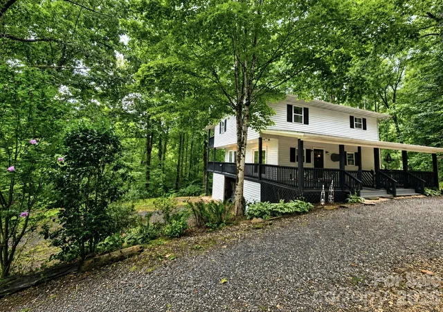Photo 33 of Single family home for sale at 47 Caribou Ln, Burnsville, NC 28714 | MLS# 4405502 | Listing updated on 2026-08-27