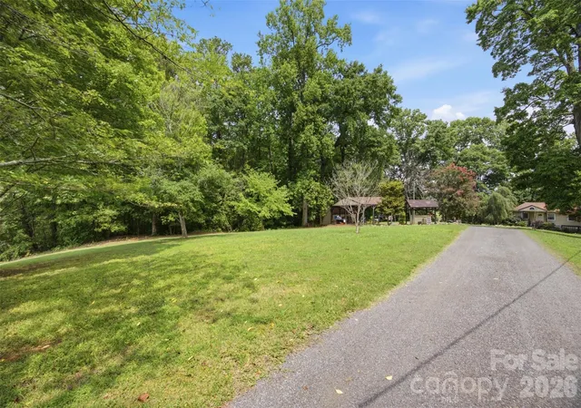 Photo 2 of Single family home for sale at 146 Duck Cvs Rd, Belmont, NC 28012 | MLS# 4405510 | Listing updated on 2026-08-27