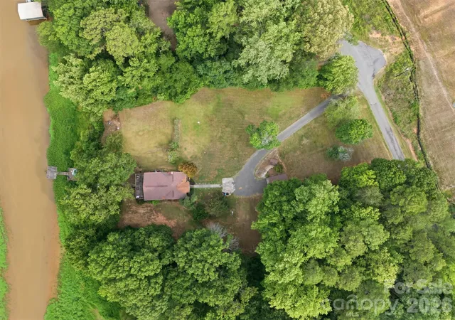 Photo 3 of Single family home for sale at 146 Duck Cvs Rd, Belmont, NC 28012 | MLS# 4405510 | Listing updated on 2026-08-27