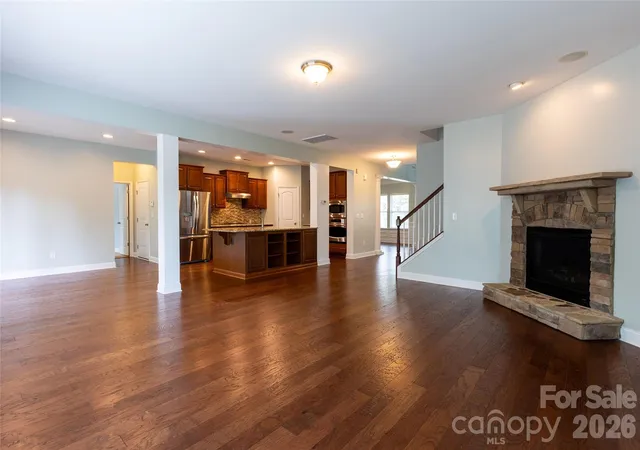Photo 3 of Single family home for sale at 404 E Waterlynn Rd, Mooresville, NC 28115 | MLS# 4405516 | Listing updated on 2026-10-15