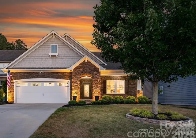 2nd image of 5064 Stonehill Ln, Matthews, NC 28104 | MLS# 4405518