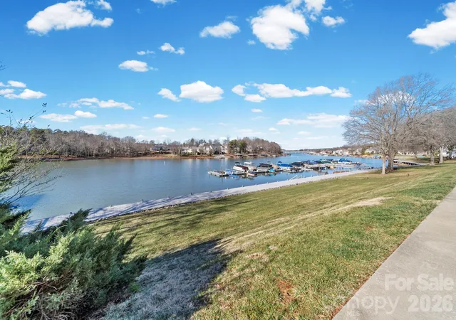 Photo 3 of Townhouse for sale at 529 Catspaw Rd, Statesville, NC 28677 | MLS# 4405524 | Listing updated on 2026-10-20