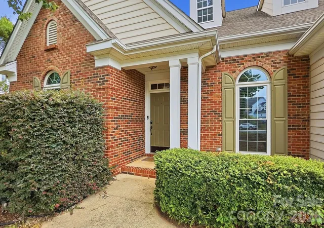 Photo 2 of Sale Pending at 1406 Lockhart Pl Nw, Concord, NC 28027 | MLS# 4405525 | Listing updated on 2026-07-29
