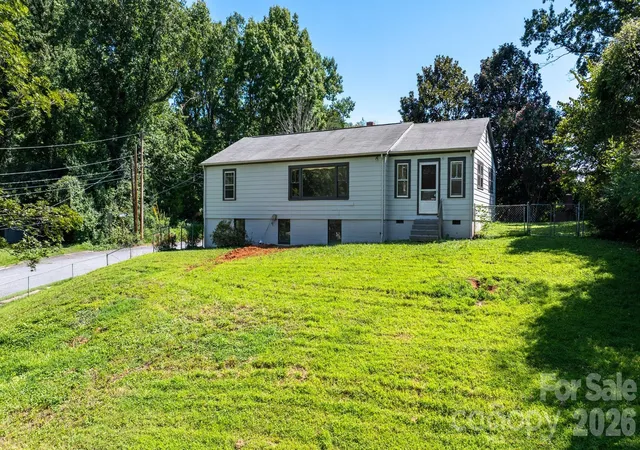2nd image of 101 Harris Dr #8, Morganton, NC 28655 | MLS# 4405527
