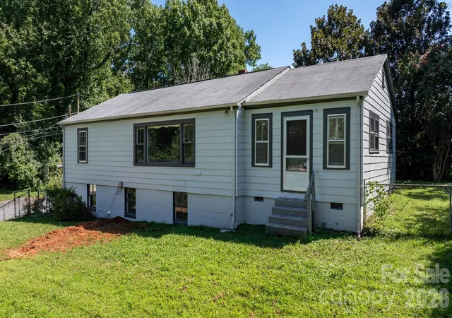 3rd image of 101 Harris Dr #8, Morganton, NC 28655 | MLS# 4405527