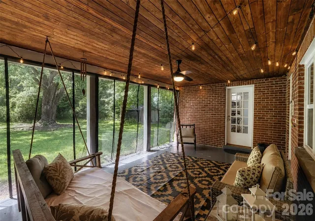 Photo 3 of Single family home for sale at 317 Balsam Dr, Waynesville, NC 28786 | MLS# 4405537 | Listing updated on 2026-09-24