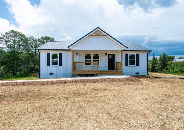 1st image of 112 Dove St Sw, Lenoir, NC 28645 | MLS# 4405543