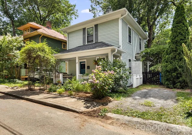 1st image of 28 Woodlawn Ave, Asheville, NC 28801 | MLS# 4405546