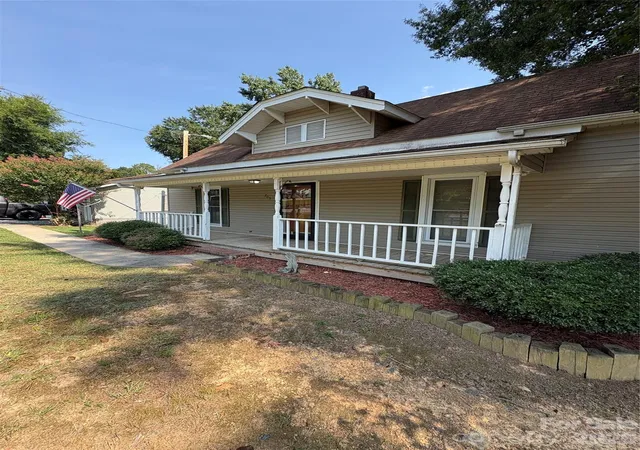 3rd image of 705 Parker St, Albemarle, NC 28001 | MLS# 4405548