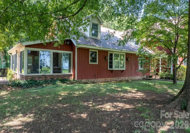 4th image of 2097 Hermit Trl, Newton, NC 28658 | MLS# 4405560