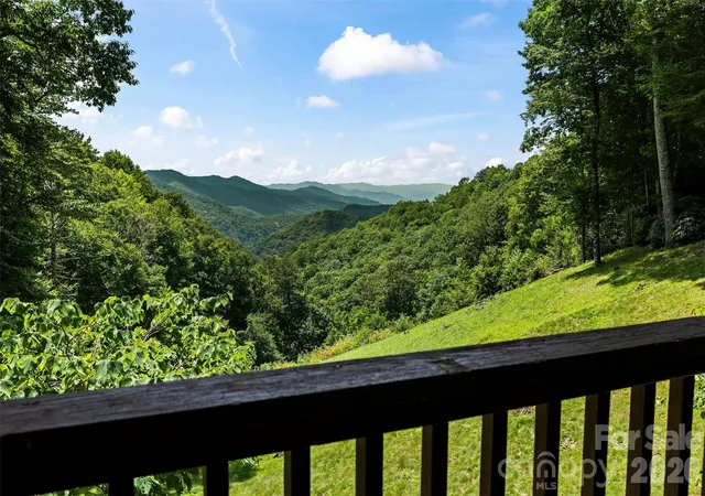 Photo 3 of Single family home for sale at 670 Parkway Dr, Maggie Valley, NC 28751 | MLS# 4405565 | Listing updated on 2026-08-18